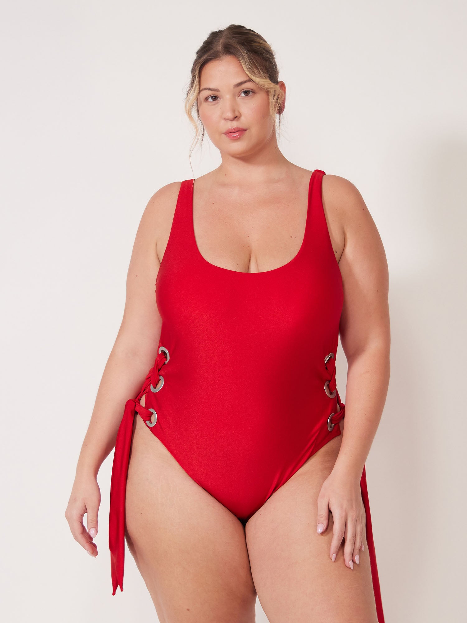 Crimson Andi One Piece – Villa Fresca